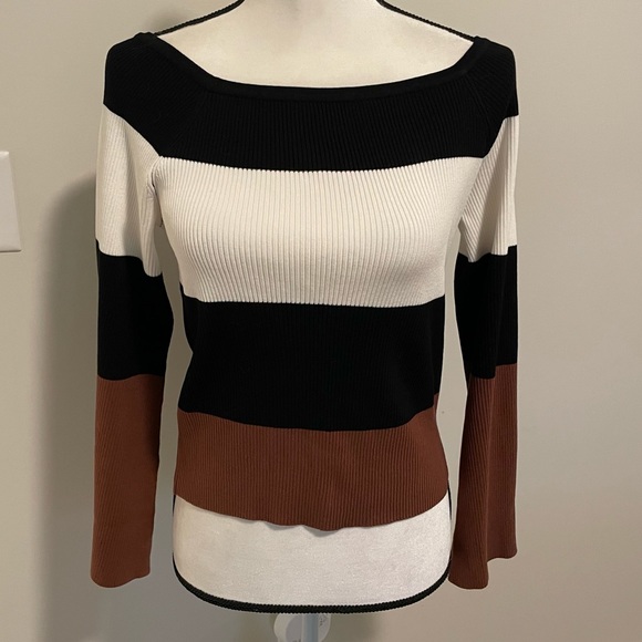 NWOT SHEIN sweater - Picture 2 of 6